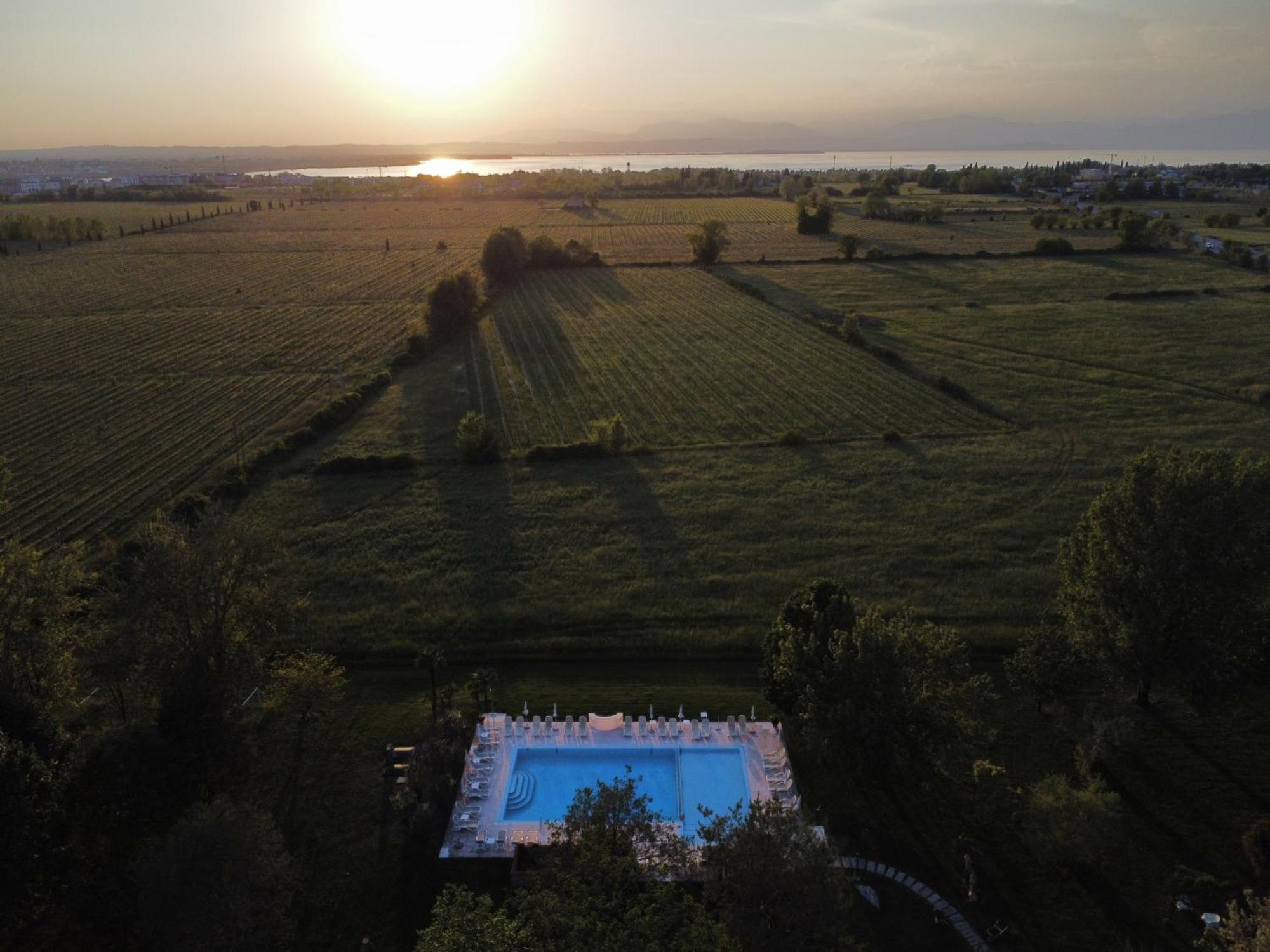Agriturismo Le Fornase Castelnuovo del Garda Exterior foto